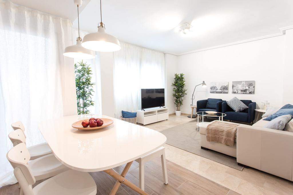 The Lucky Flats - Pintor Sorolla Apartment Alicante Bagian luar foto